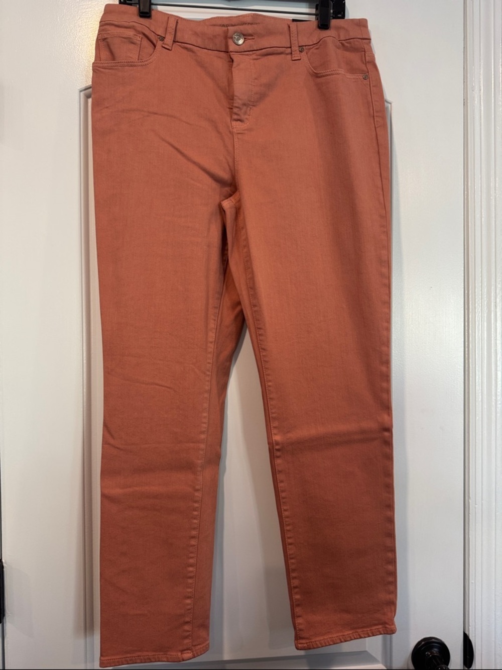 NWT Chicos Rustic Orange So Slimming Girlfriend Ankle Pants -Sz 1.5 (8/10)